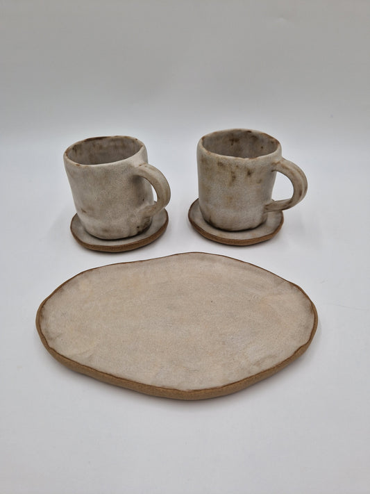 Mini puodelių ir lėkštučių rinkinys „Paplūdimio smėlis”